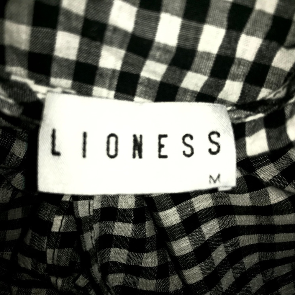 LIONESS Rougue gingham revolve romper - Picture 11 of 11